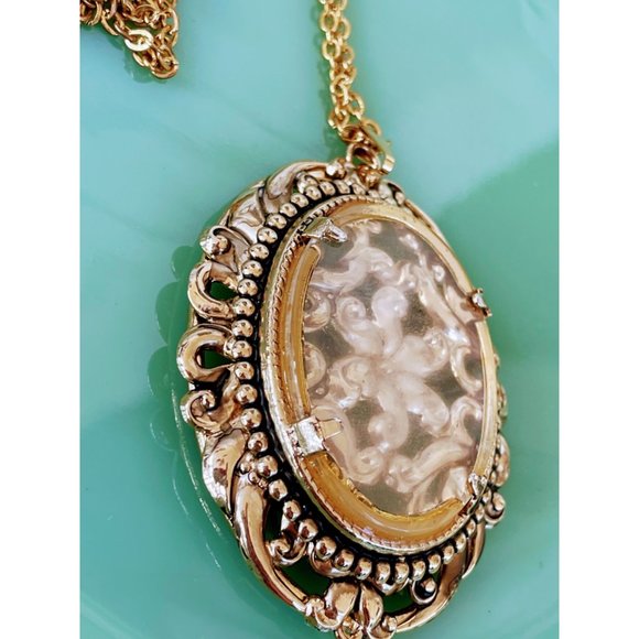 Vintage 1970s Large Brass Oval Pendant Necklace with clear glass BOHO - Picture 3 of 8